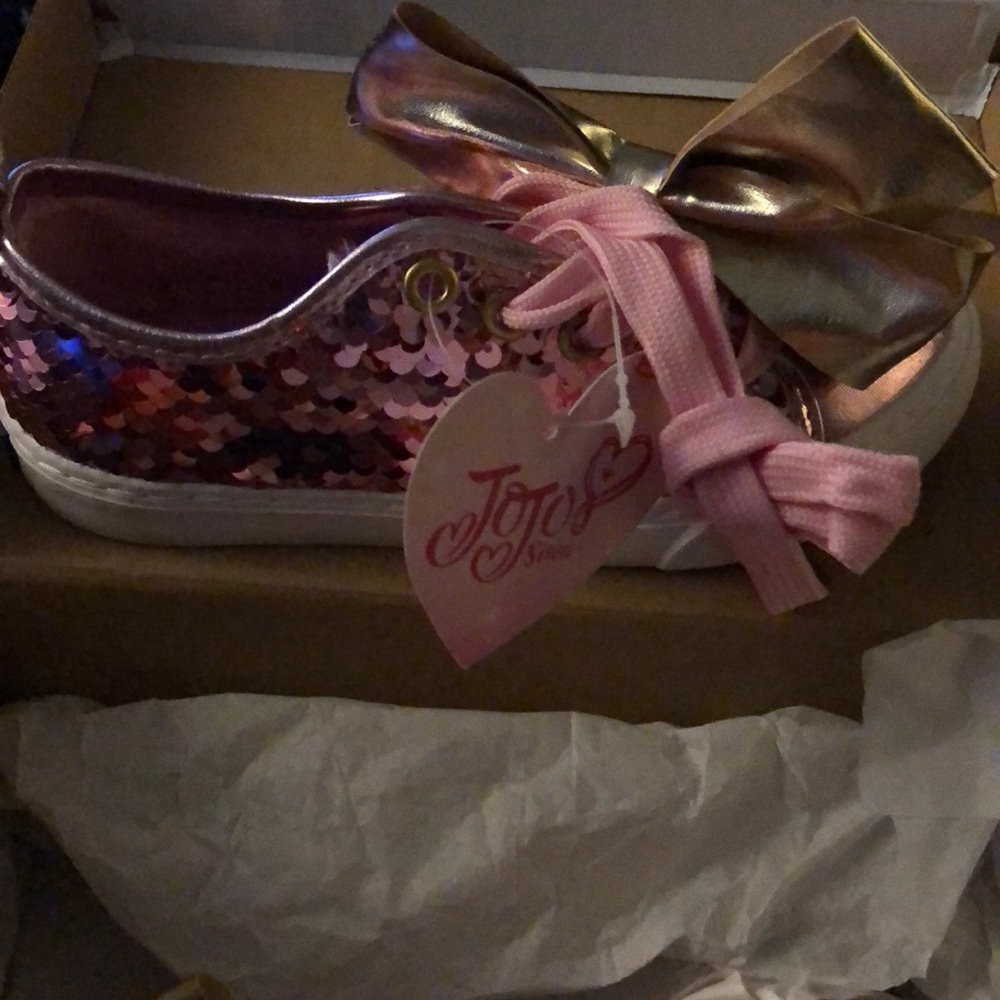 JOJO SIWA NWT PINK SEQUENCE WITH GOLD BOW